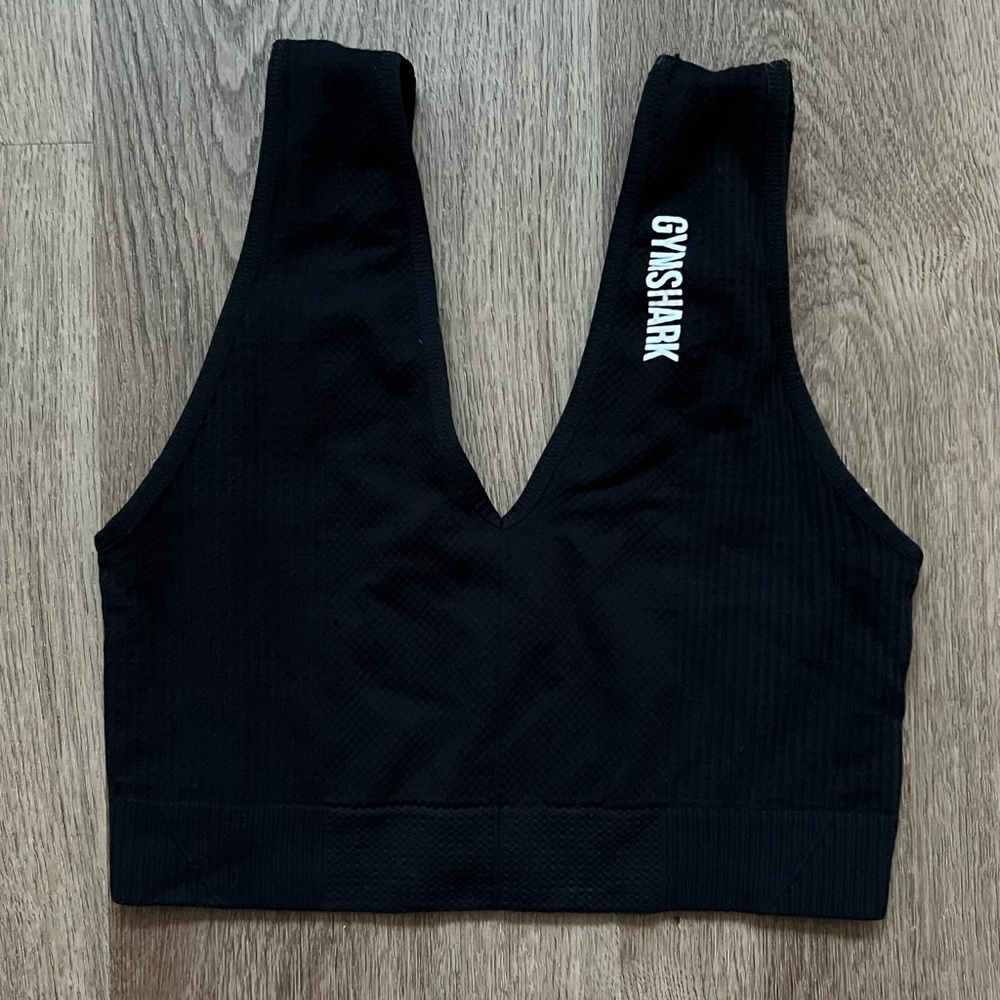 Gymshark Sports Bra in Black - Small